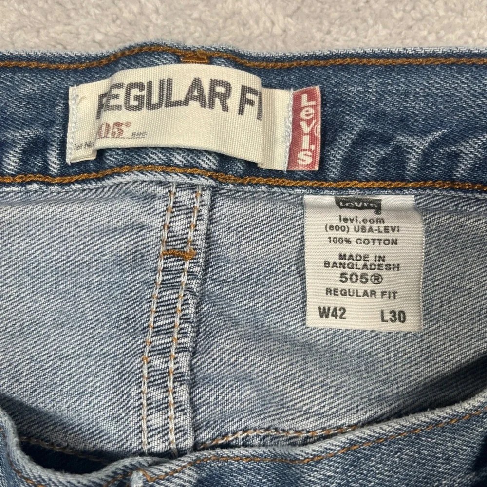 Vintage Y2K Levi's 505 Regular Fit Jeans‎ 100% Cotton Denim 42x30 Fits Like 40